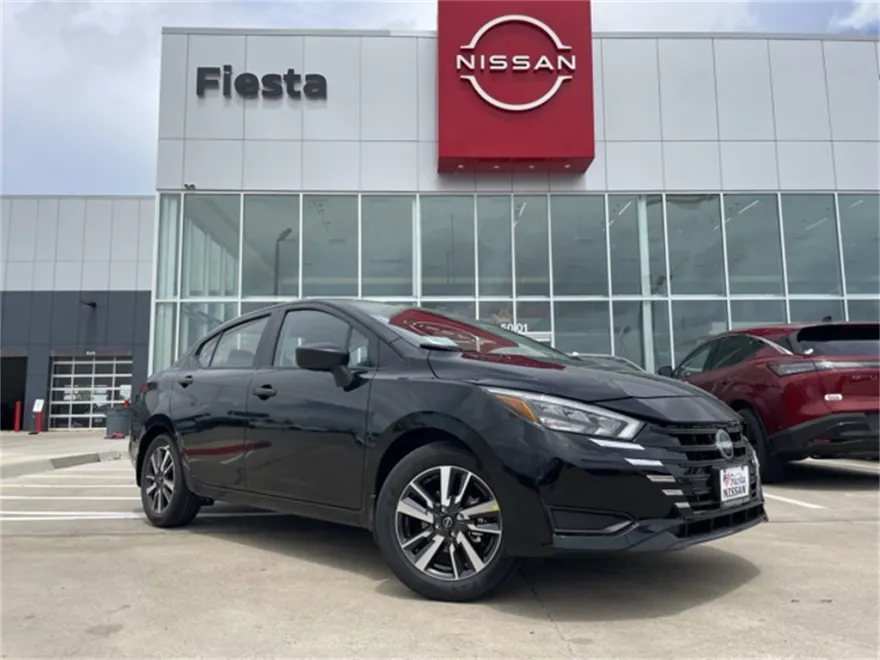 2025 Nissan Versa S photo 1