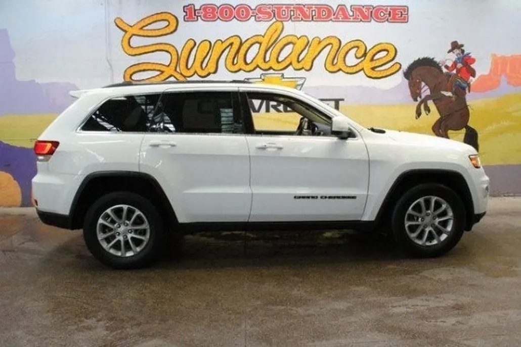 2021 Jeep Grand Cherokee Laredo E photo 1