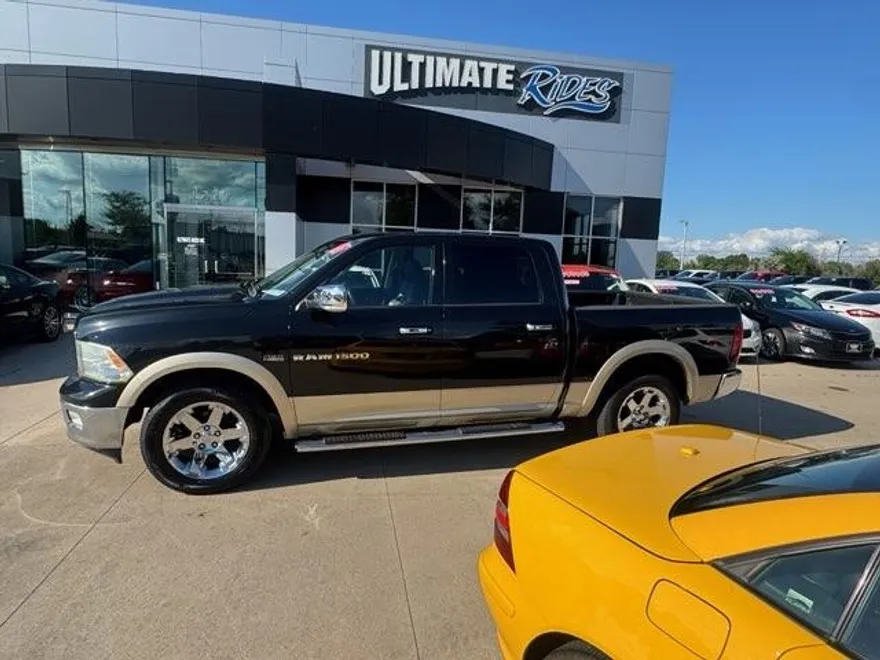 2011 Ram 1500 Laramie photo 1