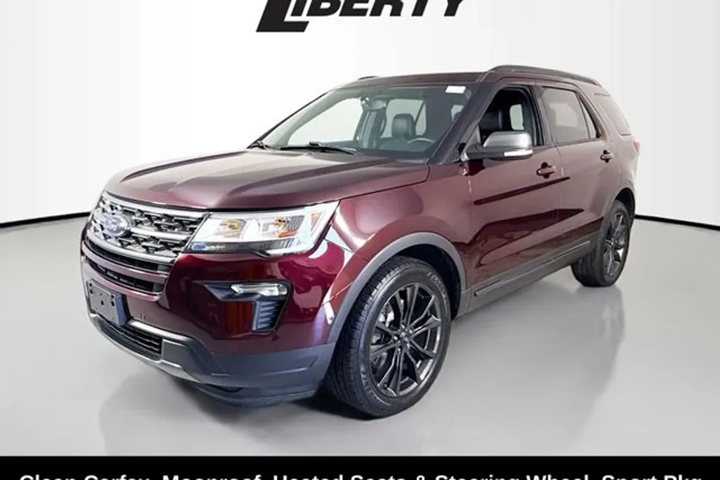 2019 Ford Explorer XLT photo 1