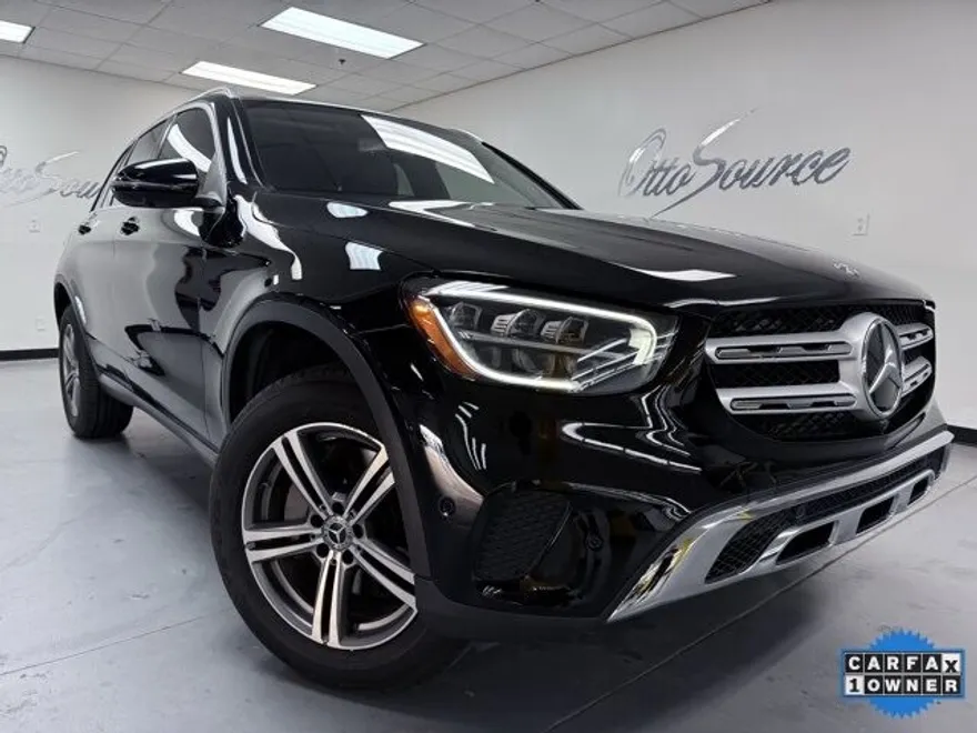 2020 Mercedes Benz GLC 300 photo 1