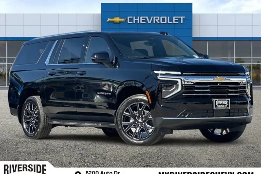 2025 Chevrolet Suburban LT photo 1