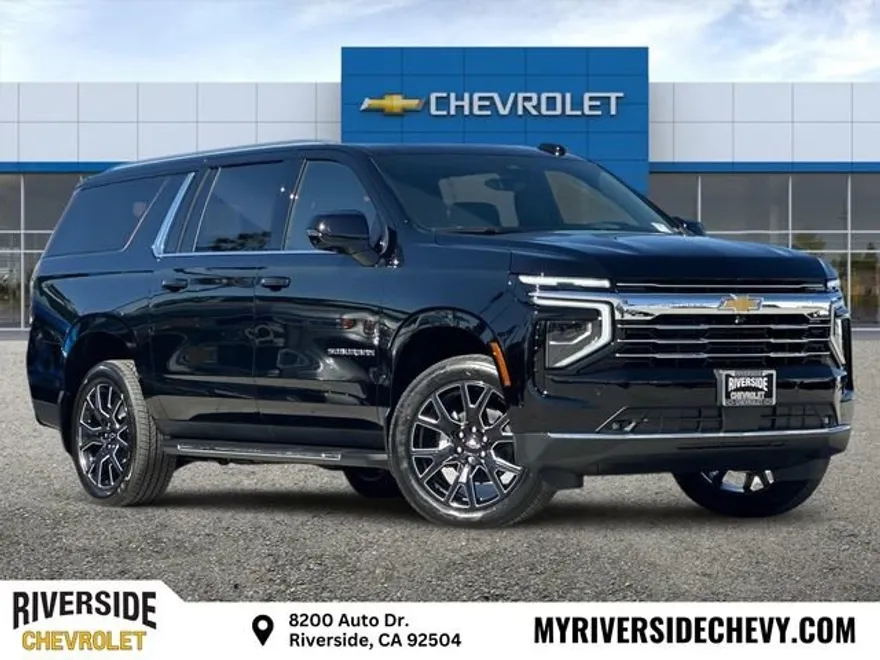 2025 Chevrolet Suburban LT photo 1