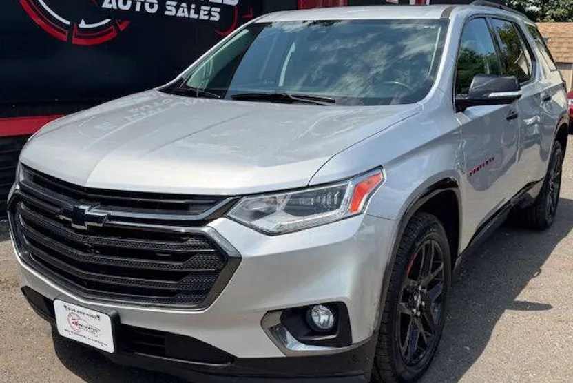2019 Chevrolet Traverse Premier photo 1