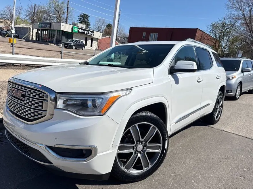 2017 Gmc Acadia Denali photo 1