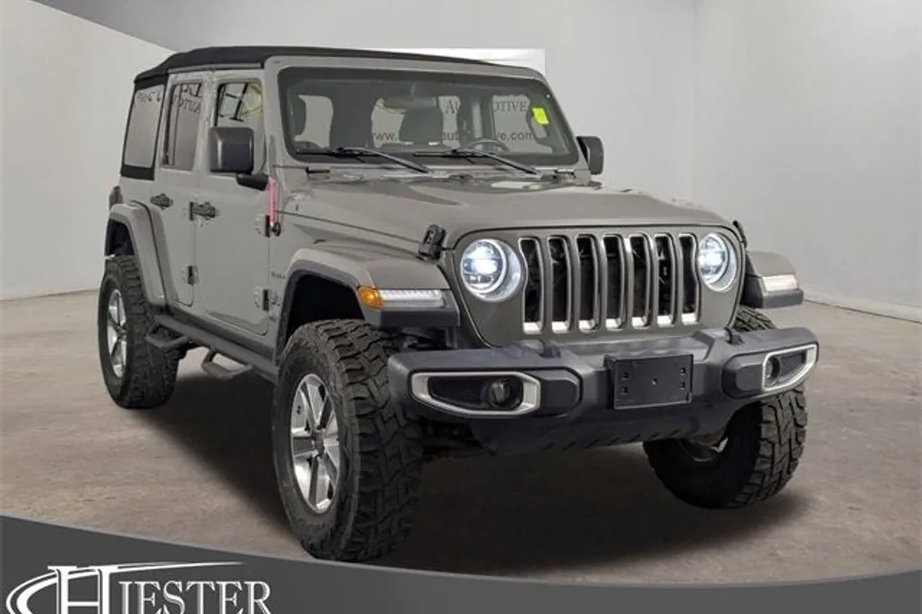 2019 Jeep Wrangler Unlimited Sahara photo 1