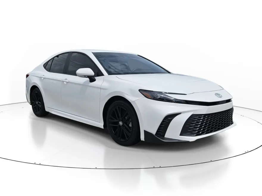 2025 Toyota Camry Base photo 1