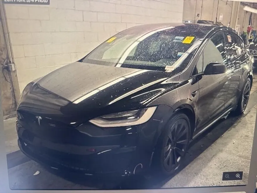 2022 Tesla Model X photo 1