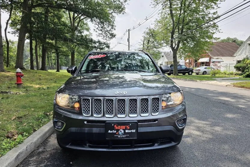 2017 Jeep Compass High Altitude photo 1