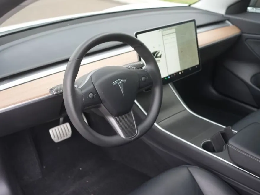 2020 Tesla Model 3 Performance photo 34
