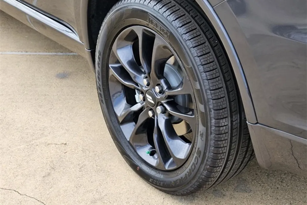 2025 Dodge Durango GT Plus photo 1