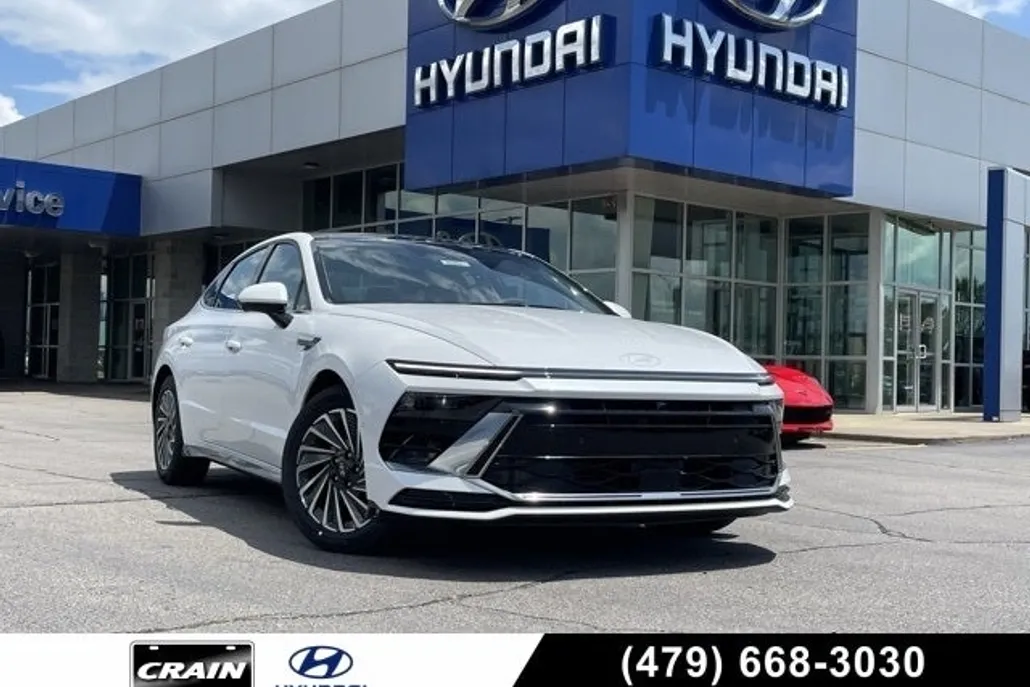 2025 Hyundai Sonata Hybrid Limited photo 1