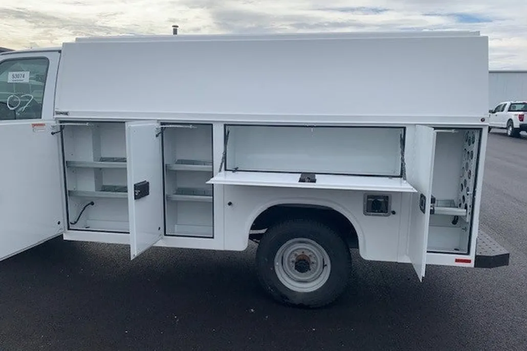 2025 Ford E-350 Base photo 1