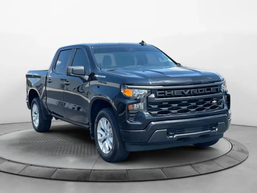 2022 Chevrolet Silverado 1500 Custom photo 1