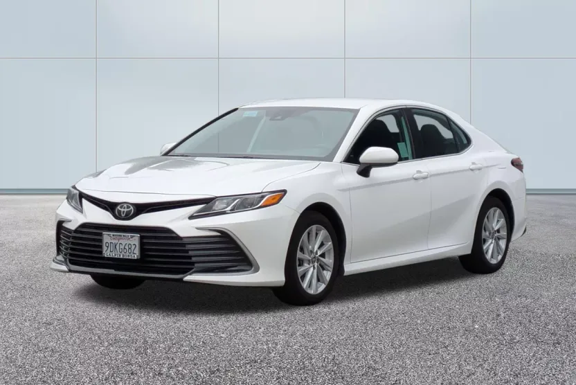 2023 Toyota Corolla Hybrid LE photo 1