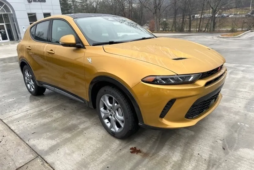 2024 Dodge Hornet R/T Plus photo 1