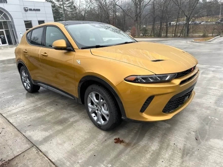 2024 Dodge Hornet R/T Plus photo 1