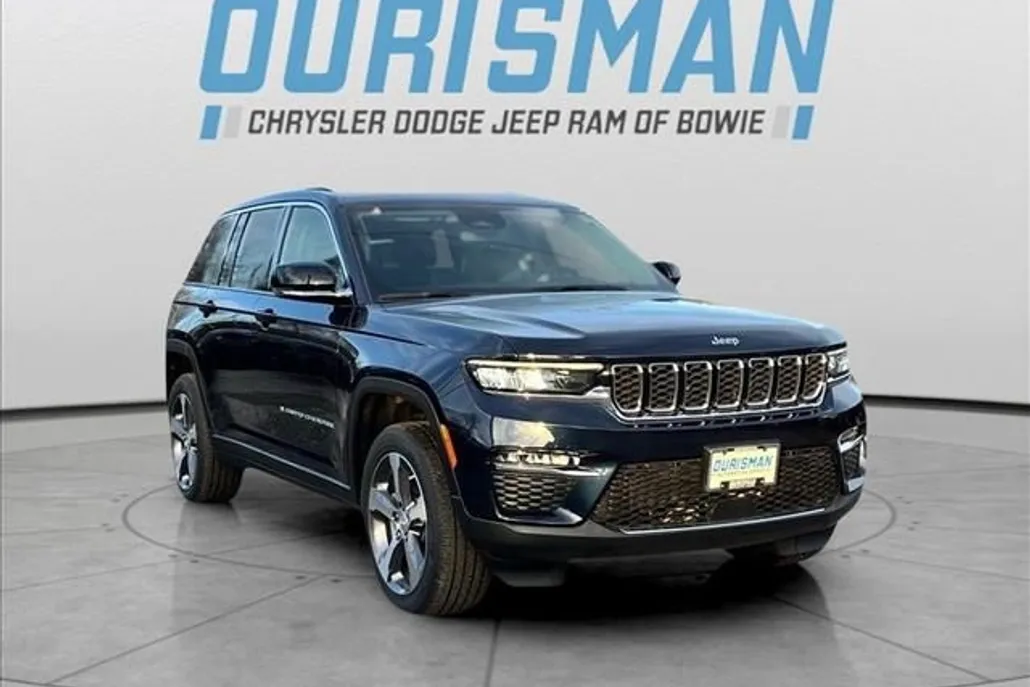 2024 Jeep Cherokee Base 4xe photo 1
