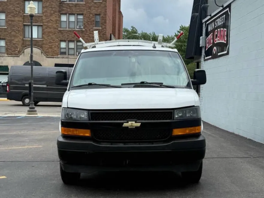2021 Chevrolet Express 2500 Cargo Van photo 1