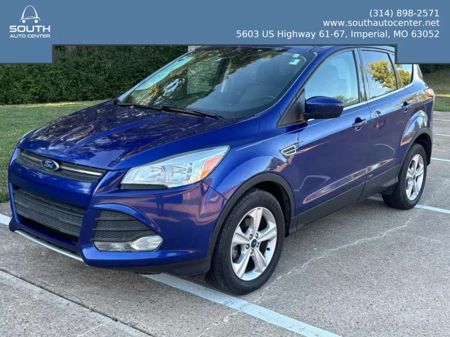 2015 Ford Escape SE Sport photo 1