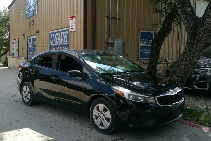 2018 Kia Forte LX Base photo 1