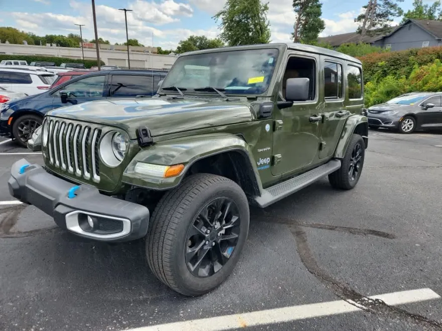 2022 Jeep Wrangler 4xe Unlimited Sahara photo 1