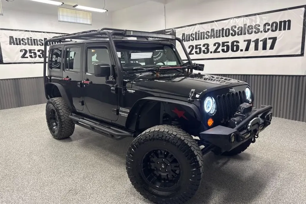 2017 Jeep Wrangler Unlimited Sport photo 1