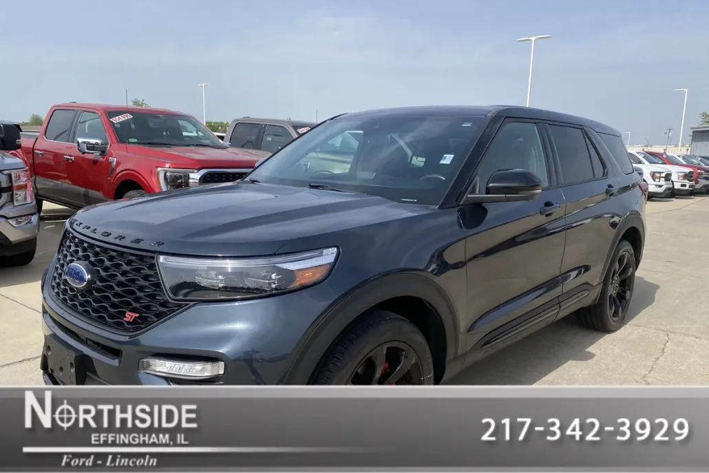 2022 Ford Explorer ST photo 1