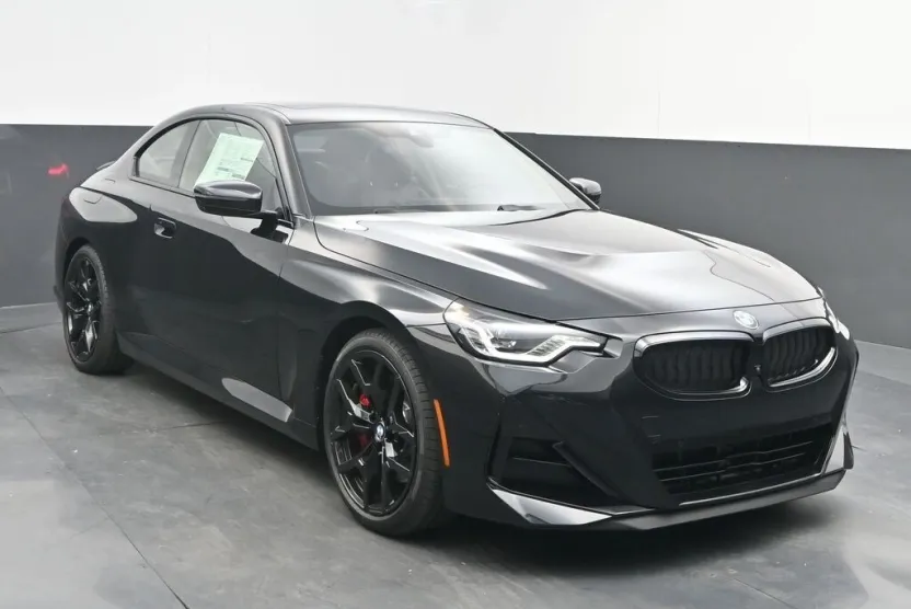 2025 Bmw 230i photo 1