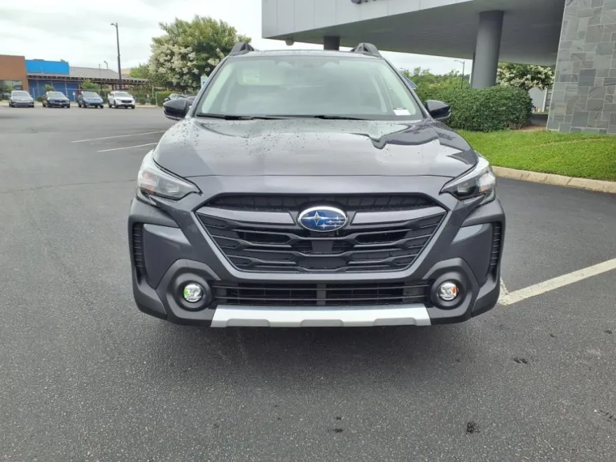 2025 Subaru Outback Limited photo 1