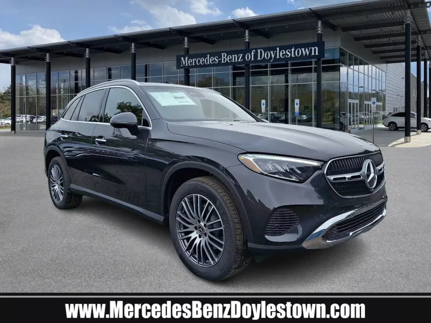 2025 Mercedes Benz GLC 300 4MATIC photo 1