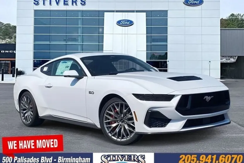 2025 Ford Mustang GT photo 1