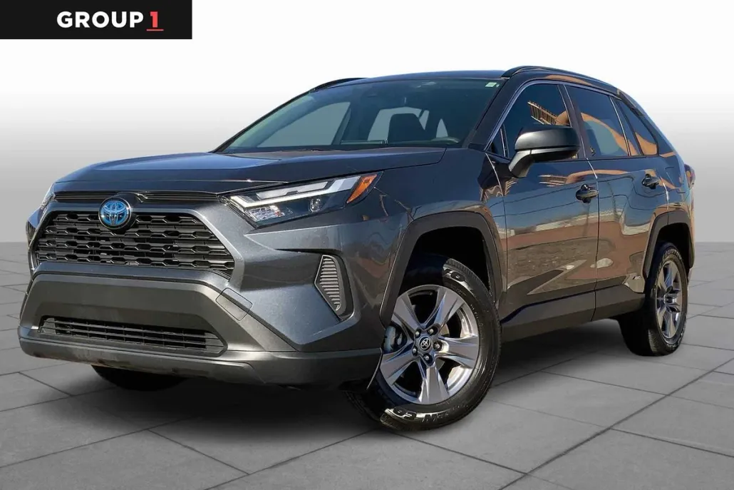 2023 Toyota RAV4 Hybrid LE photo 1