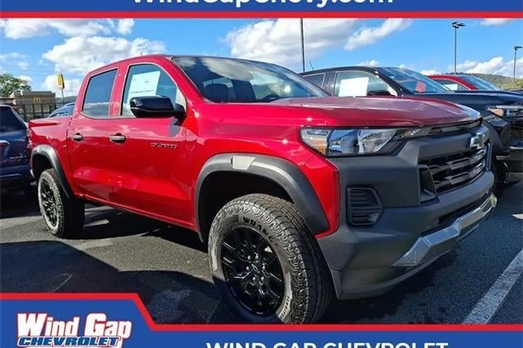 2026 Chevrolet Colorado Trail Boss photo 1