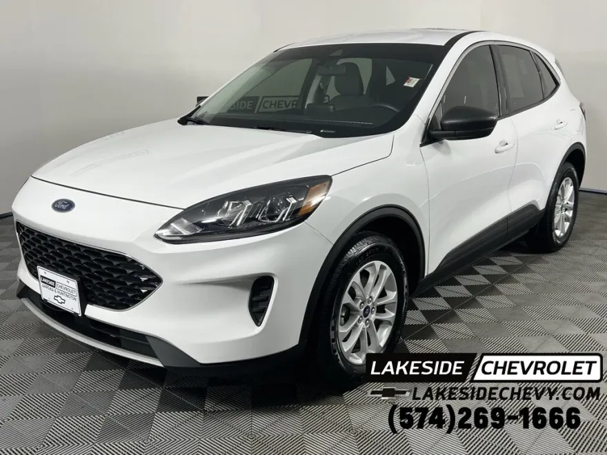 2022 Ford Escape SE photo 1