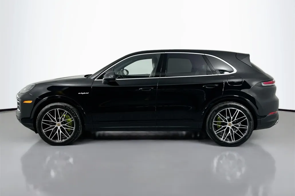 2024 Porsche Cayenne E-Hybrid Base photo 1
