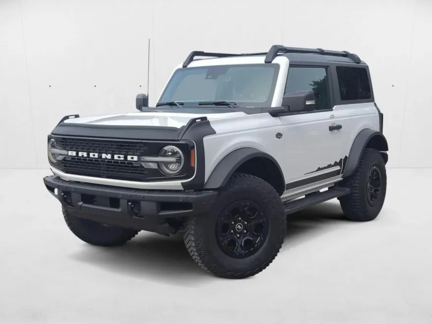 2023 Ford Bronco Wildtrak photo 1