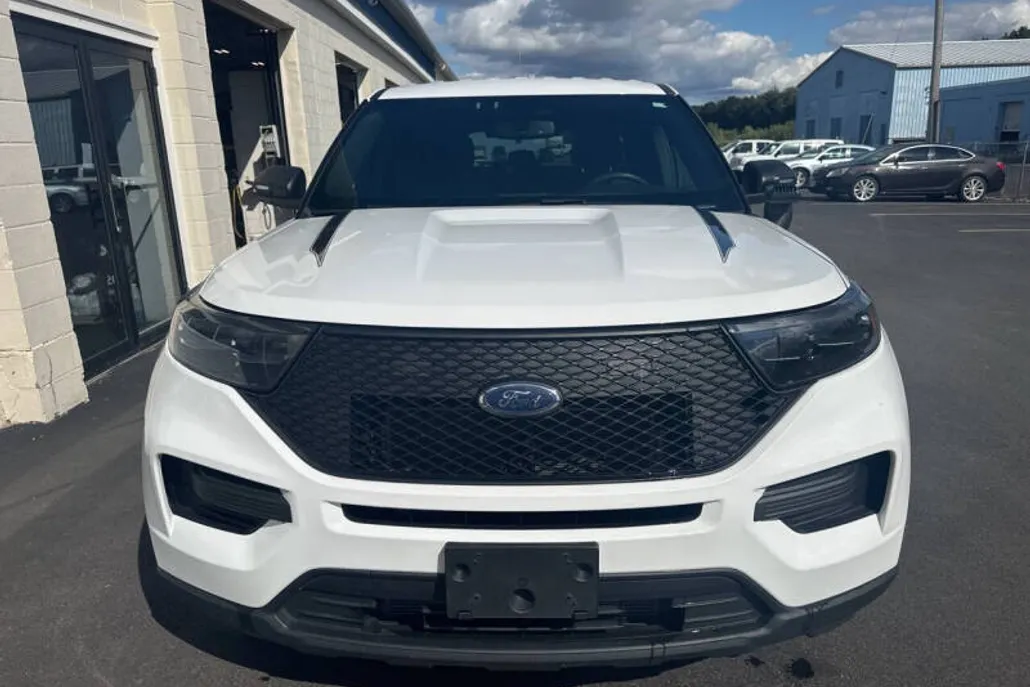 2021 Ford Explorer photo 1