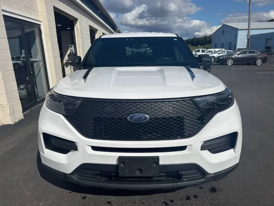 2021 Ford Explorer photo 1