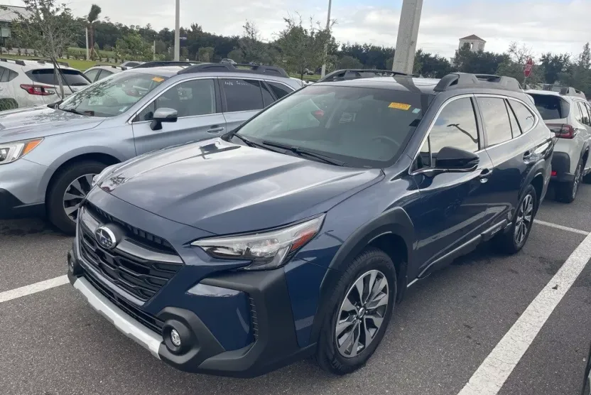 2024 Subaru Outback Limited photo 1