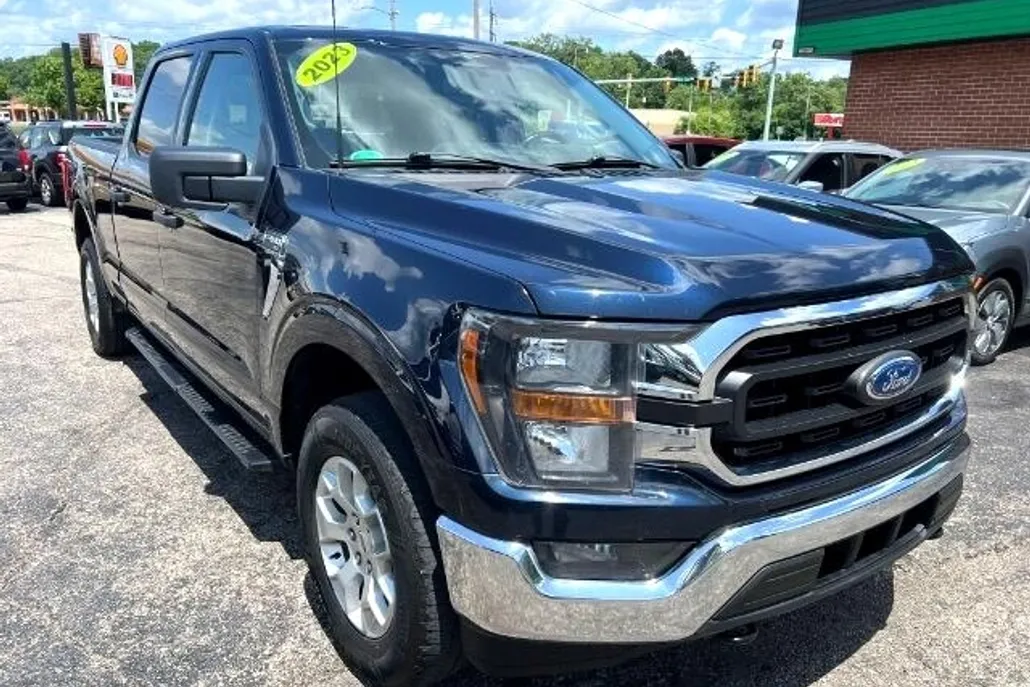 2023 Ford F-150 XLT photo 1