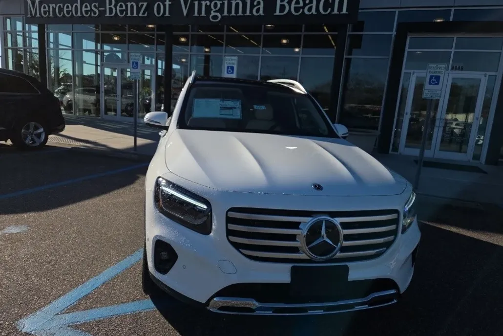 2025 Mercedes Benz GLB 250 photo 1