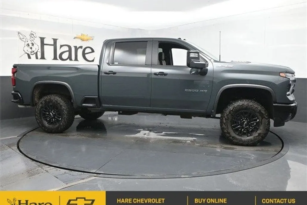 2025 Chevrolet Silverado 2500HD ZR2 photo 1
