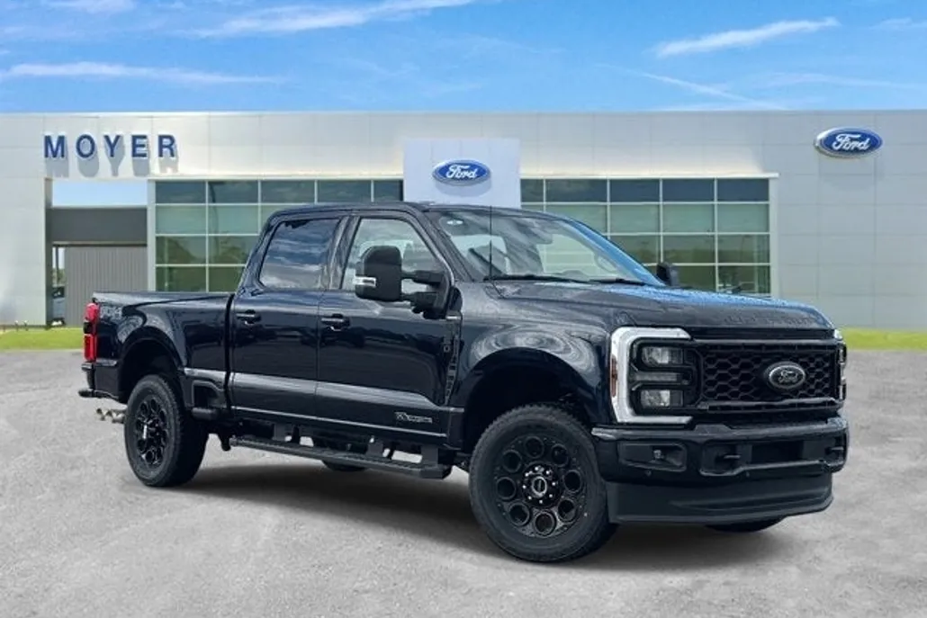 2025 Ford F-250 Lariat photo 1