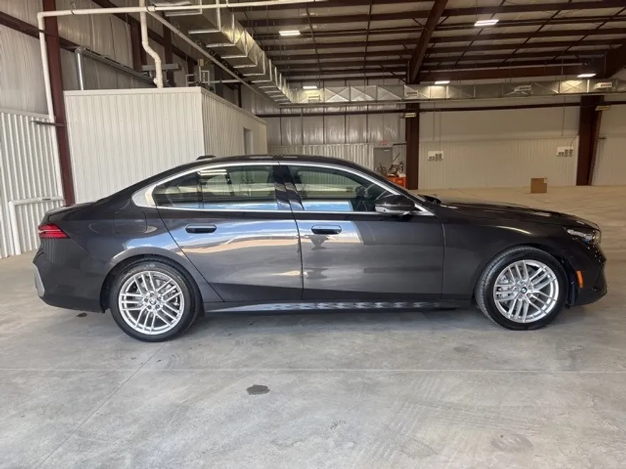 2024 Bmw 530i xDrive photo 1
