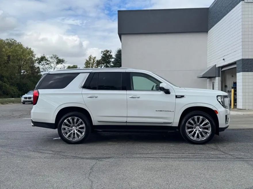 2022 Gmc Yukon Denali photo 1