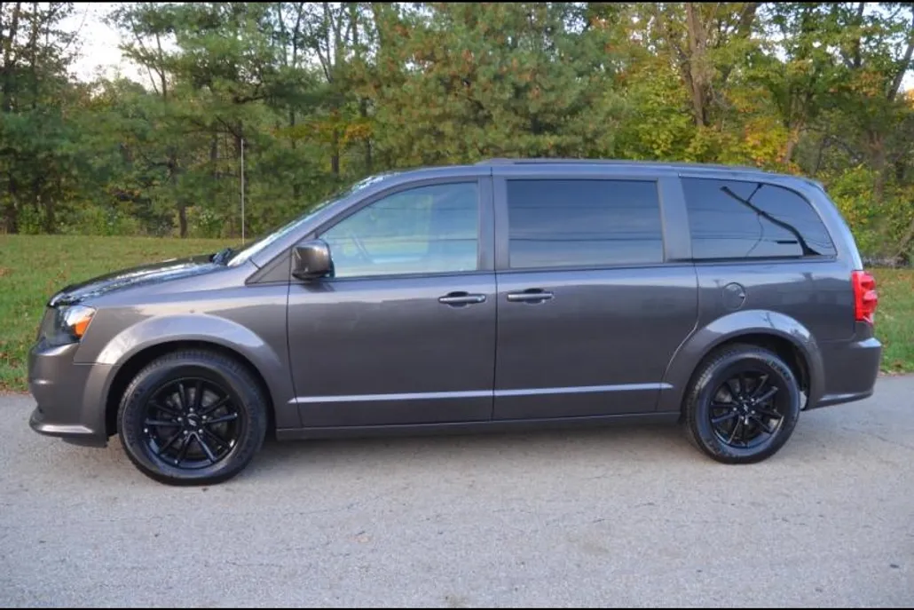 2019 Dodge Grand Caravan GT photo 1