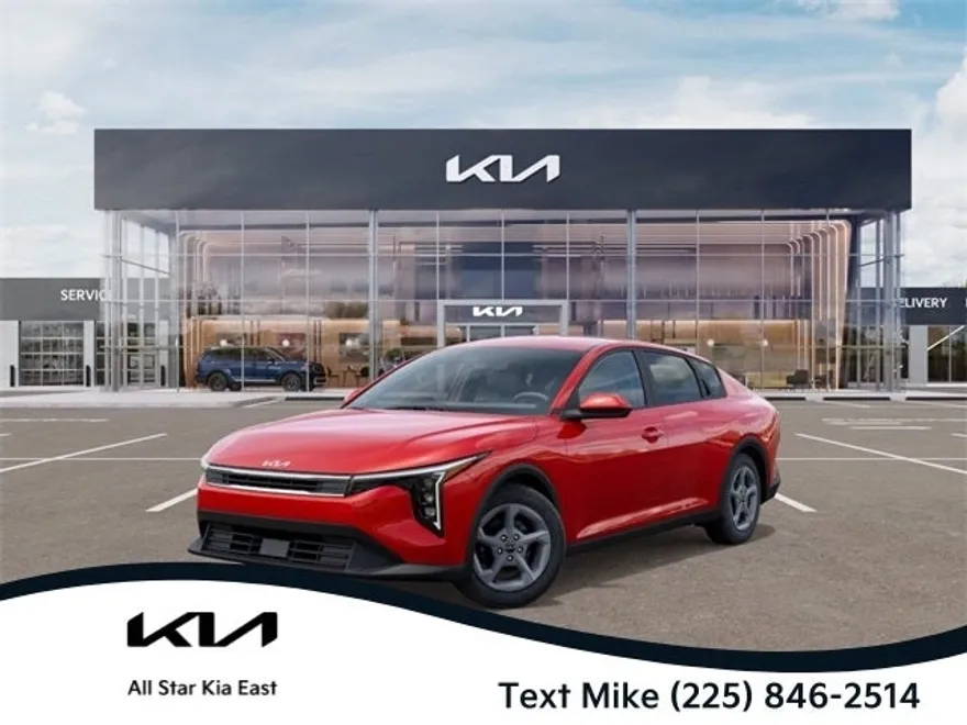 2025 Kia K4 LXS photo 1
