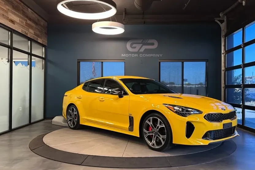 2018 Kia Stinger GT photo 1