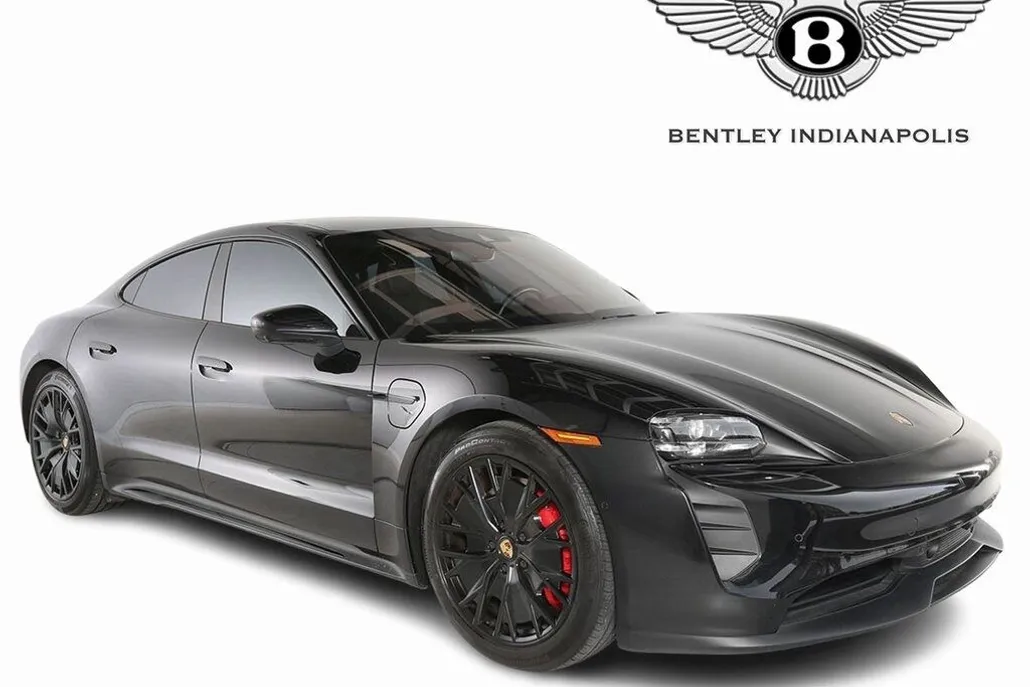 2022 Porsche Taycan GTS photo 1